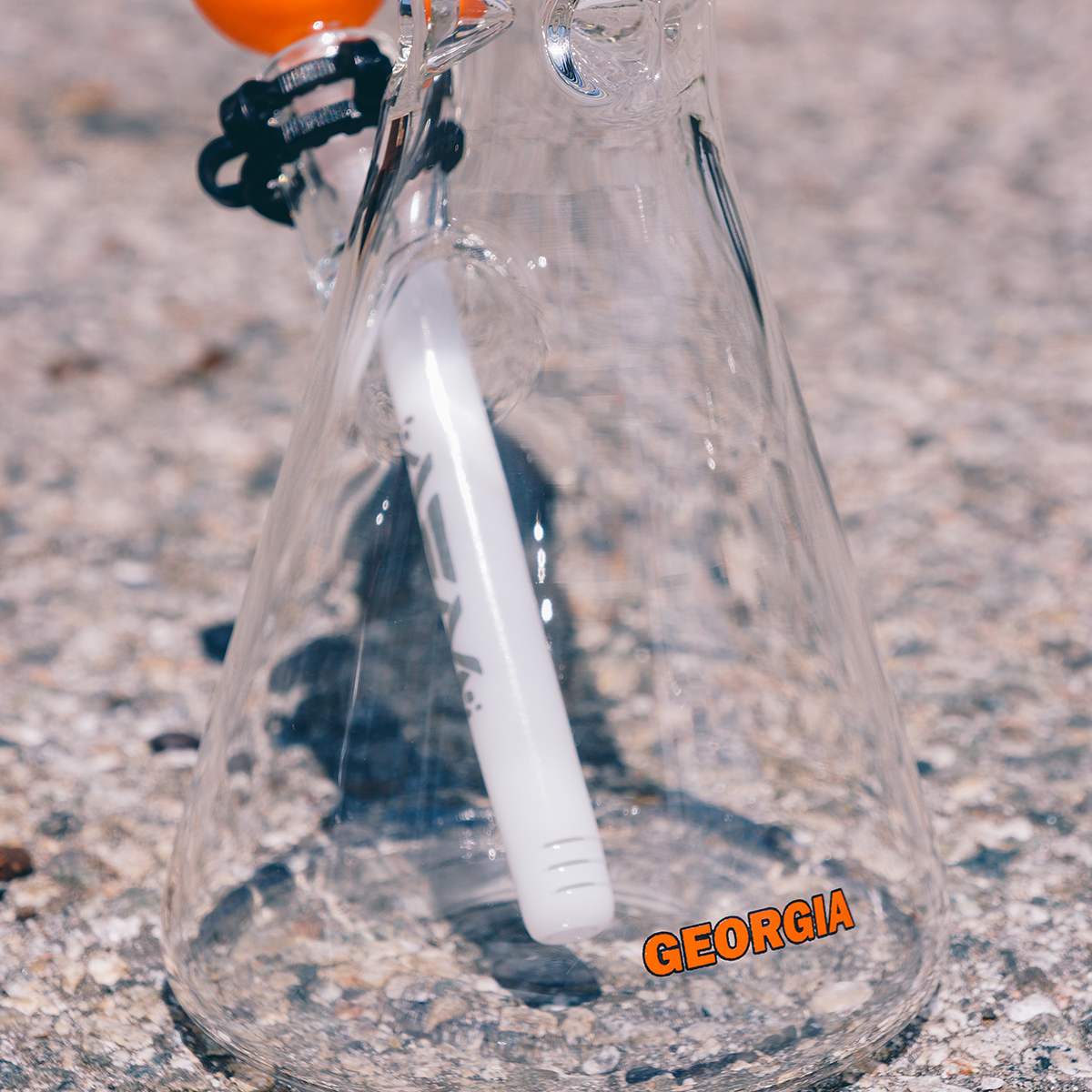 18" Atlanta Collage Ball 5mm Beaker Bong Bundle