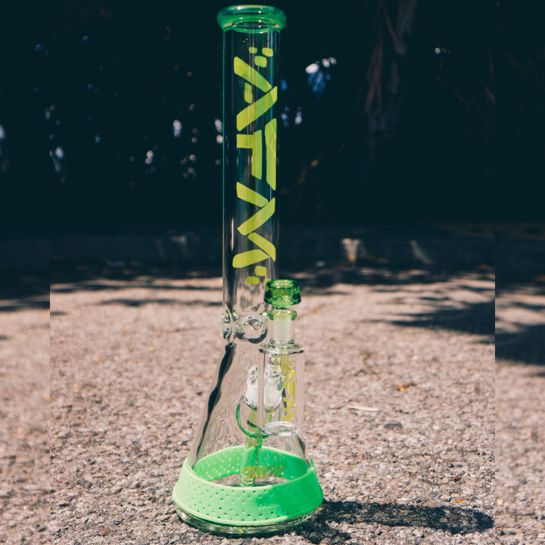 18" AFM Symphony 9mm Glass Beaker Bong Bundle