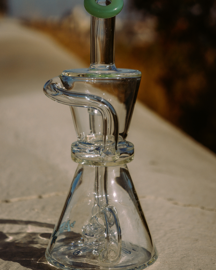 AFM 8.5″ Hour Glass Clear Recycler Dab Rig | AFM Smoke